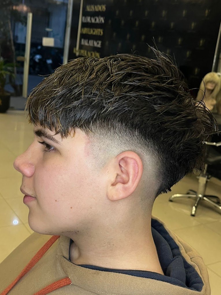 Corte masculino con degradado
